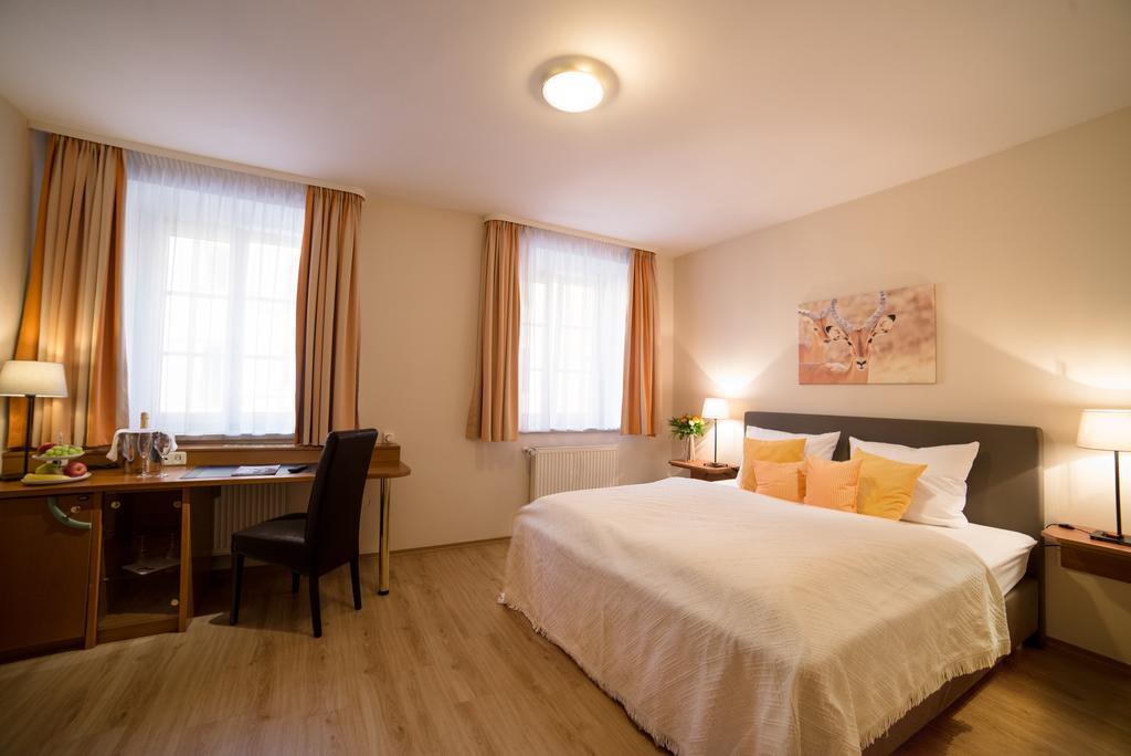 Boardinghouse Pfarrkirchen Hotell Eksteriør bilde
